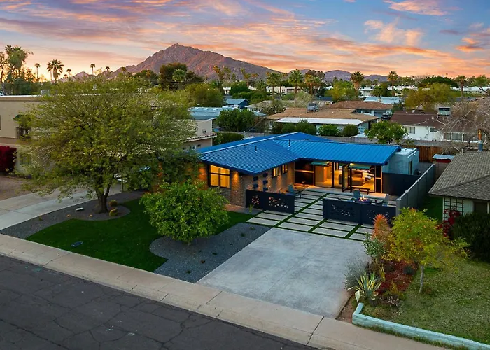 Holiday home Modern Near Old Town With Pool 4bd & Cornhole