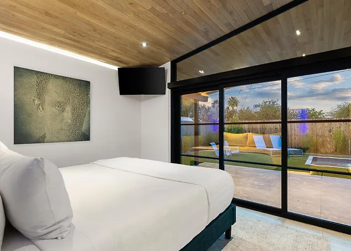 Holiday home Modern Near Old Town With Pool 4bd & Cornhole