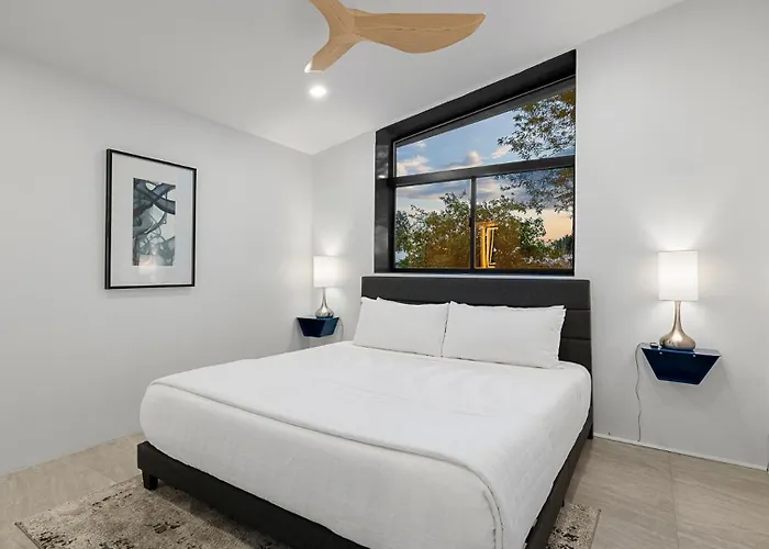 Holiday home Modern Near Old Town With Pool 4bd & Cornhole